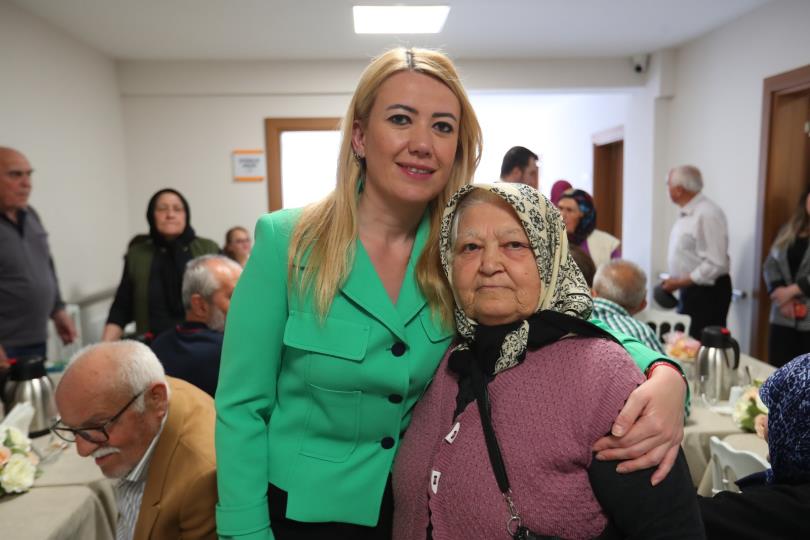 Başkan Şeniz Doğan’dan Dünya Yaşlılar Günü Mesajı
